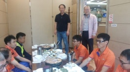 구미 송정동 동해해물탕, 환경미화원에 식사 대접