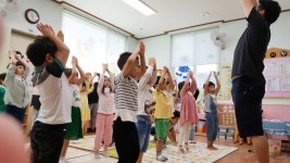 “‘헛둘헛둘’ 건강하게 도인체조해요”