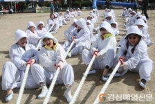 (포토) 다산 기원 ‘앉은 줄다리기’ 재현