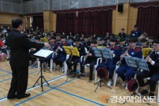 경산자인중학교, 축제형 졸업식…학생 앞날 축복 