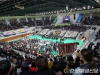 포항시 기독교교회연합회, 부활절 연합예배  한반도 평화통일기도ㆍ저소득층에 성금 전달