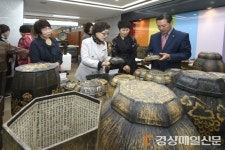 남구청, 대명4동 한지공예작품 전시회