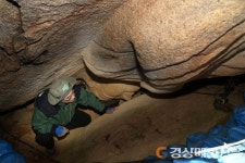 엎어진 ‘남산 마애불상’ 제자리 찾는다