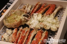 따뜻한 게찜을 마지막까지…강릉 주문진맛집 ‘신대게나라’ 강릉 가볼만한곳으로 눈길