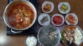 제주도 성산일출봉 맛집 ‘어멍어해녀’ 바다와 함께 즐기는 만찬