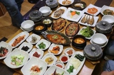 거제도 맛집 전국5대한정식 육해공 모두 즐길 수 있는 ‘물레방아한정식’