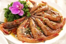 속초 맛집 `동해인`, ˝신선한 해산물 사용한 간장게장 맛보러 가볼만한 곳˝… 동명항 여행 필수코스