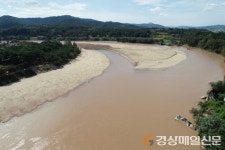 <기획> 낙동강을 거닐다8-낙동강 700리를 그대로 옮겨 놓은 듯…자연과 인간의 공존을 담다