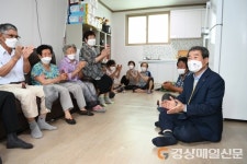 김충섭 김천시장, 경로당 2개소 위문 방문