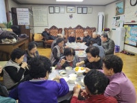 김천시 자유총연맹 양금분회, 경로당 떡국 전달