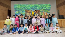 울진초병설유치원, 유아인성교육 인형극 관람