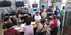 김천시 황금시장상인회, 경로당 어르신 대상 점심식사 제공