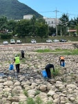 상주시 공무직노조, 추석맞이 북천 환경정화활동