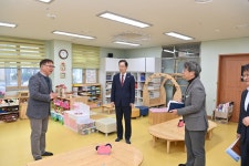 임종식 교육감, 호명초 방문 돌봄전담사 파업 대응 대책 점검