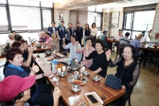 대구 중구 대봉2동 성락교회, 경로당 어르신 초청 점심 나눔 행사 개최