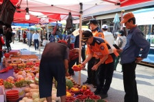 울진소방서, 추석 맞아 위문금 전달·전통시장 장보기 행사