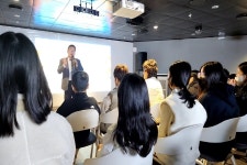 상주 함창초교, 학교 선배 씨월드 초청 제주도 현장체험학습
