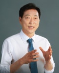 [릴레이 인터뷰]김영헌 포항시의원 후보...“말보다 행동으로, 예산과 성과로 증명했다”