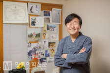 한의학적 암 치료법 연구에 매진하는 공학도 출신 한의사