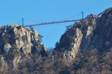 백아산 하늘다리 관광객 천혜의 절경  탄성 자아내다.