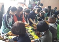 우산중, 우산 속 무지개 학부모 재능기부 화제