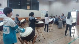 서울 부콤기업 대표 일행, 동구청소년수련관 방문