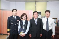 동부경찰, 전화금융사기 예방 금융기관 직원에 감사장