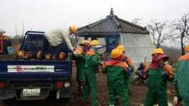 영암군, 사랑의 땔감 나누기 행사 전개