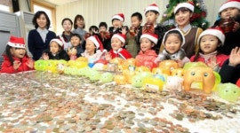 사랑의 동전모금함 개봉