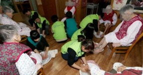 전남도 동부지역본부, 설 맞아 요양시설 방문