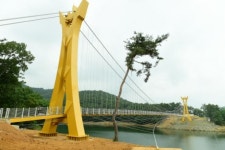 출렁다리 재미 더해진 장성호 수변길