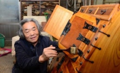 김생수 소목장 힘들지만… 수천년 이어온 전통 지키겠다