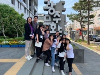 한국언론진흥재단·본보 공동-강진여자중학교 일일 기자체험-“미디어아트 체험하며 접하자”