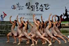 비상무용단, 광산무용담 호응