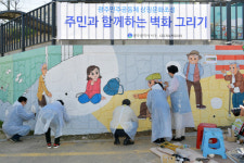 80년대 양동시장, 벽화로 되살아나다