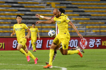 광주FC, 서울전 득점없이 0-0 무승부