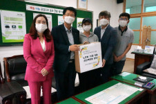 화순사평중, 노트북 전교생 15명에게 지급
