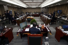 세정·금융지원 미흡···지역경제 살리기 대책 촉구