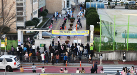 [포토] 확진자 2명 발생한 북구 모 초등학교 전수조사