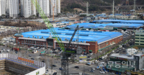 좁고 불편 각화도매시장 이전, 또다시 무산되나