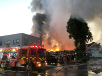 [속보종합] 광주 평동산단 내 큰불…냉장고 공장 전소