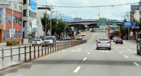 학원가·교습소로 몰리는 학생들···방학 방역 비상