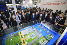 아바타 안내, 로봇이 벌떡···탄소중립 빅스포 개막