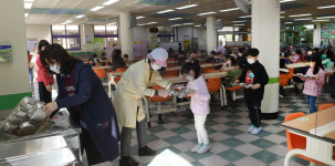 [어떻게 생각하십니까] 광주 방학 중 무상급식 무산 논란
