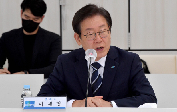 이재명 대통령, 광주 군공항 이전 문제 해결을 위한 대통령실 TF 설치 약속