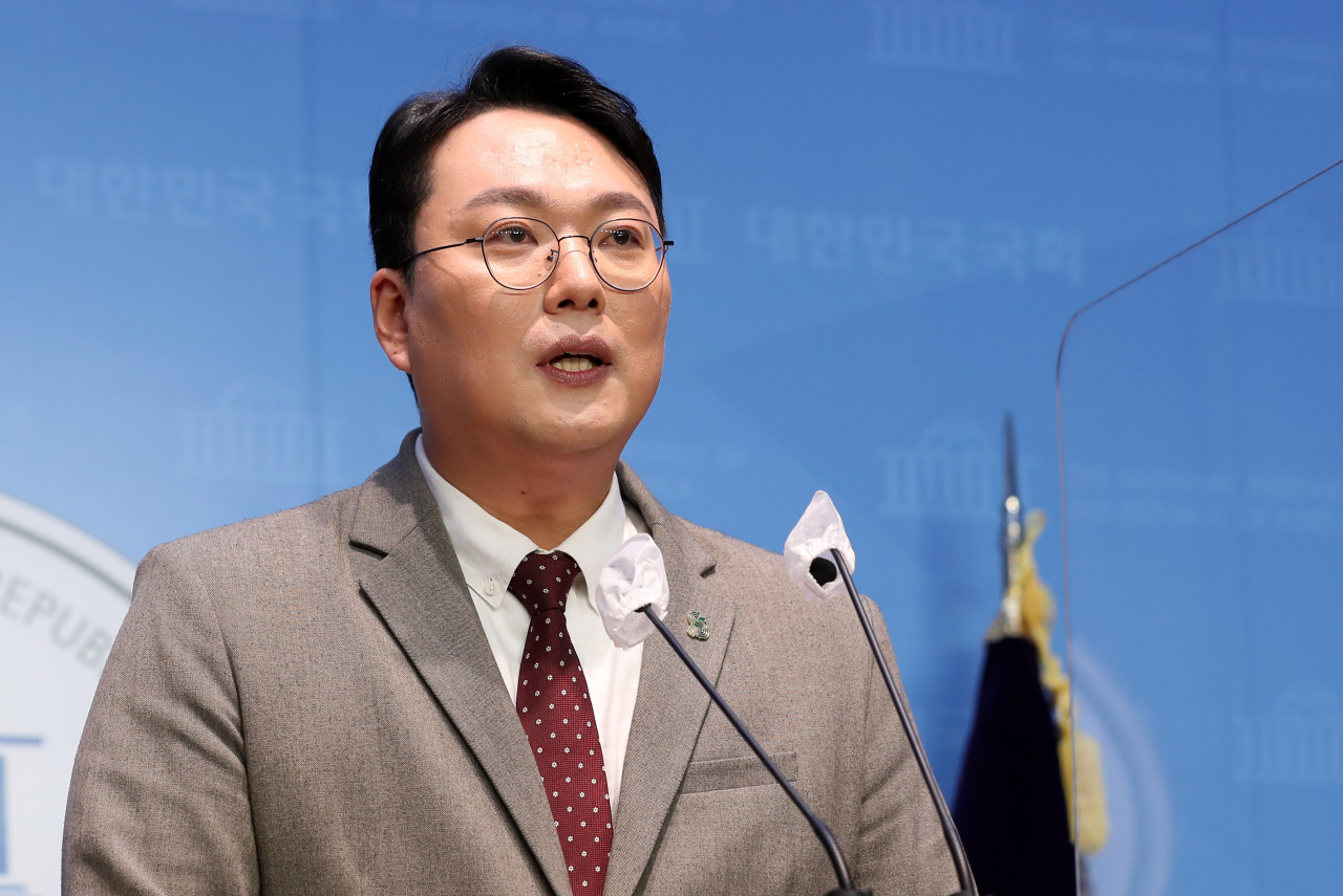 이준석, 김문수 후보 이미 졌다...초승달에 지지를 보내주세요