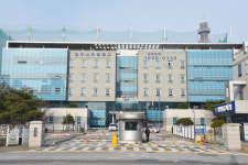 유스퀘어서 용변 보는 고교생 몰래 촬영한 20대男 입건