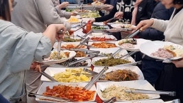 [무슐랭] 7천원에 30가지 반찬을? 가성비 한식뷔페 월드밥