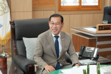 열린 자세, 공감받는 의정, 실천하는 의회 구현