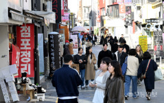 [르포] 충장로 침체? 소규모 상가는 인기…문제는 중대형